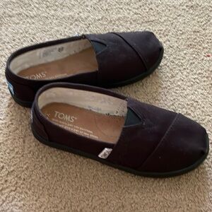 Toms slip on shoes
